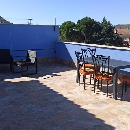 Apartamentos Turisticos Las 3 Golondrinas Penafiel Exterior photo
